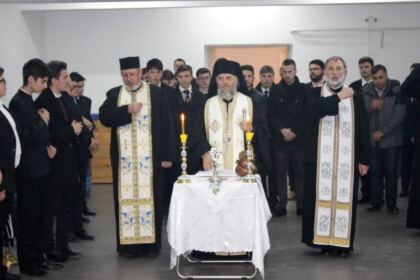 Sfântul Apostol Andrei cinstit de seminariştii gălăţeni – fotografia 9