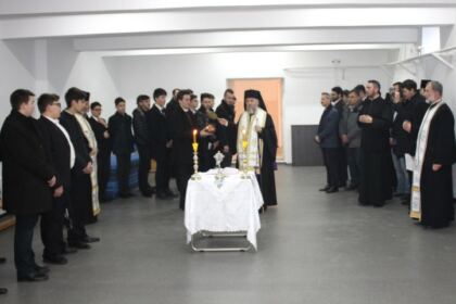 Sfântul Apostol Andrei cinstit de seminariştii gălăţeni – fotografia 13