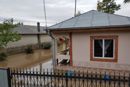 Pod de speranţă şi solidaritate creştină pentru persoanele sinistrate din judeţul Galaţi – fotografia 2
