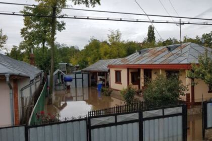 Pod de speranţă şi solidaritate creştină pentru persoanele sinistrate din judeţul Galaţi – fotografia 3