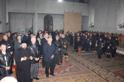 Liturghie şi filantropie în solidaritate cu familiile inundate din judeţul Galaţi – fotografia 19