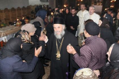 Liturghie şi filantropie în solidaritate cu familiile inundate din judeţul Galaţi – fotografia 20