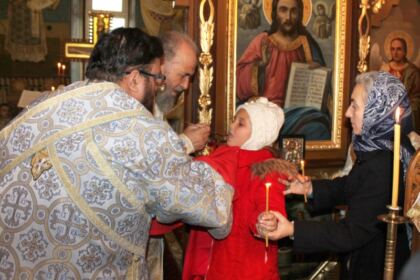 Liturghie şi filantropie în solidaritate cu familiile inundate din judeţul Galaţi – fotografia 12