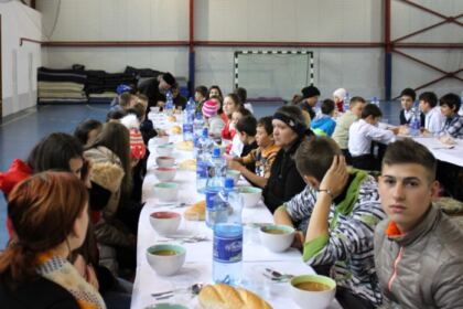 Liturghie şi filantropie în solidaritate cu familiile inundate din judeţul Galaţi – fotografia 21