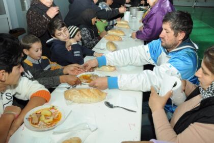 Voluntariat în parohiile inundate din judeţul Galaţi – fotografia 51