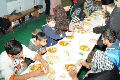 Voluntariat în parohiile inundate din judeţul Galaţi – fotografia 53