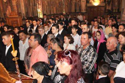 Seminarul Teologic „Sfântul Apostol Andrei“ din Galaţi şi-a deschis porţile la început de nou an şcolar – fotografia 8