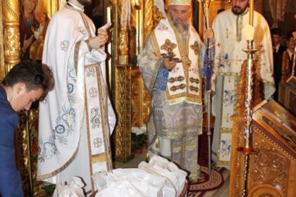 Seminarul Teologic „Sfântul Apostol Andrei“ din Galaţi şi-a deschis porţile la început de nou an şcolar – fotografia 9