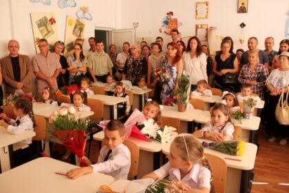 Seminarul Teologic „Sfântul Apostol Andrei“ din Galaţi şi-a deschis porţile la început de nou an şcolar – fotografia 21