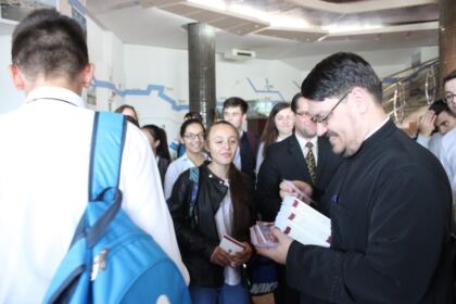 Ziua vârstnicului la Centrul multifuncţional de servicii sociale „Speranţe pentru vârsta a III-a“ – Galaţi – fotografia 29