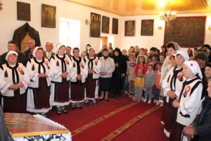 Program duhovnicesc liturgic, misionar şi filantropic în parohii sărace la Dunărea de Jos – fotografia 12