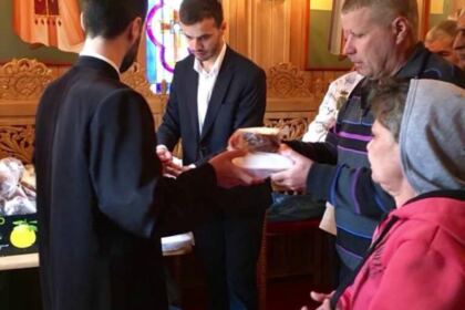 Persoanele fără adapost s-au bucurat de Învierea Domnului – fotografia 3