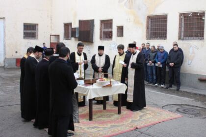 Evenimente liturgice, cultural-educaţionale şi social-filantropice la Penitenciarul Brăila şi Tichileşti – fotografia 3