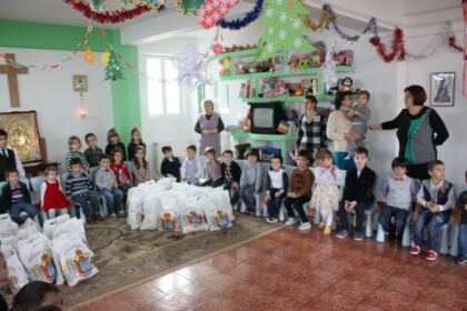 Serbare dedicată Sfântului Ierarh Nicolae la Grădiniţa „Familia“ din Brăila – fotografia 8