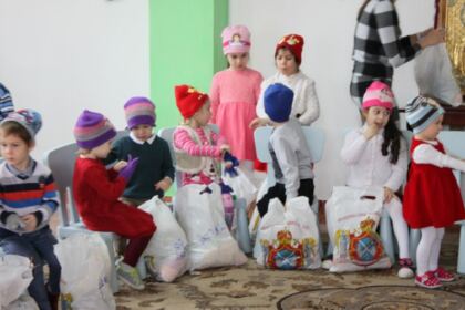 Serbare dedicată Sfântului Ierarh Nicolae la Grădiniţa „Familia“ din Brăila – fotografia 14