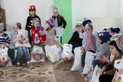 Serbare dedicată Sfântului Ierarh Nicolae la Grădiniţa „Familia“ din Brăila – fotografia 15