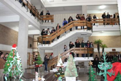 Colindători la Facultatea de Istorie, Filosofie şi Teologie din Galaţi – fotografia 10