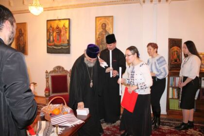 Colindători la Facultatea de Istorie, Filosofie şi Teologie din Galaţi – fotografia 17