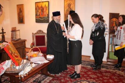 Colindători la Facultatea de Istorie, Filosofie şi Teologie din Galaţi – fotografia 18