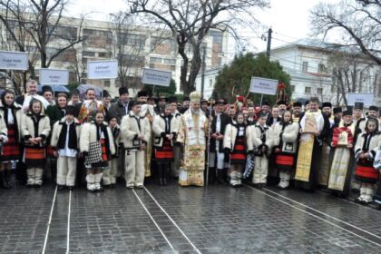 Festivalul de datini şi obiceiuri la Naşterea Domnului şi Anul Nou „Tudor Pamfile“, la Galaţi – fotografia 12