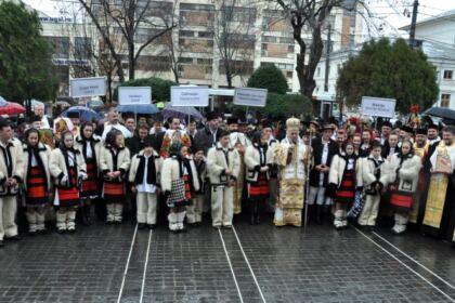 Festivalul de datini şi obiceiuri la Naşterea Domnului şi Anul Nou „Tudor Pamfile“, la Galaţi – fotografia 15
