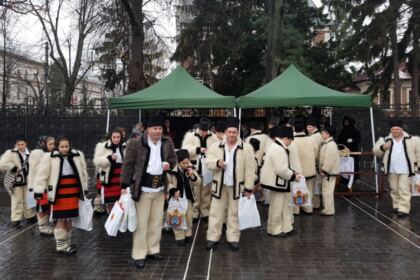 Festivalul de datini şi obiceiuri la Naşterea Domnului şi Anul Nou „Tudor Pamfile“, la Galaţi – fotografia 31