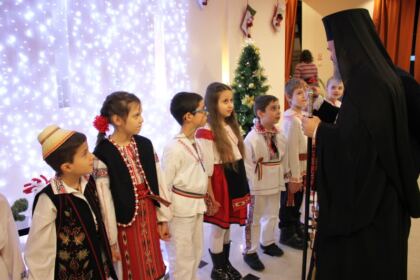 Serbarea „Colindăm, Doamne, colind!“ a Seminarului Teologic „Sfântul Apostol Andrei“ din Galaţi – fotografia 3
