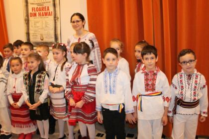 Serbarea „Colindăm, Doamne, colind!“ a Seminarului Teologic „Sfântul Apostol Andrei“ din Galaţi – fotografia 17