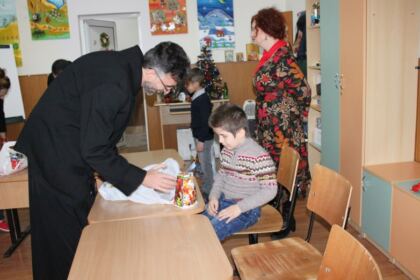 Daruri pentru copiii de la Şcoala Specială nr. 2 „Constantin Pufan“ din Galaţi – fotografia 13
