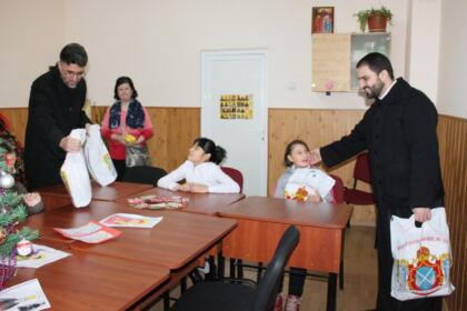 Daruri pentru copiii de la Şcoala Specială nr. 2 „Constantin Pufan“ din Galaţi – fotografia 15