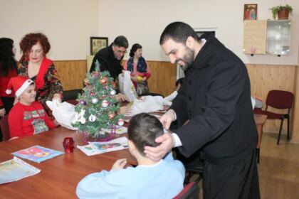 Daruri pentru copiii de la Şcoala Specială nr. 2 „Constantin Pufan“ din Galaţi – fotografia 16