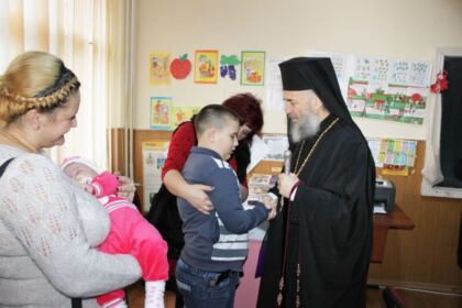Daruri pentru copiii de la Şcoala Specială nr. 2 „Constantin Pufan“ din Galaţi – fotografia 23