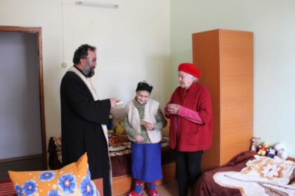 Activităţi social-filantropice la Duminica Înfricoşătoarei Judecăţi – fotografia 3