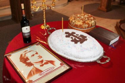 Poetul naţional Mihai Eminescu a fost omagiat la Seminarul Teologic „Sfântul Apostol Andrei“ din Galaţi – fotografia 4