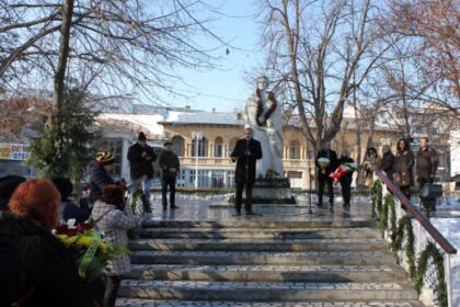 Omagierea poetului Mihai Eminescu la Galaţi – fotografia 5
