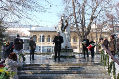 Omagierea poetului Mihai Eminescu la Galaţi – fotografia 6
