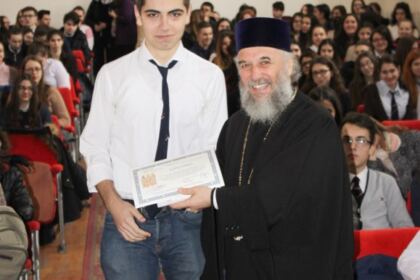 Sfinţii Trei Ierarhi cinstiţi de elevii Colegiului Naţional „Vasile Alecsandri“ din Galaţi – fotografia 6