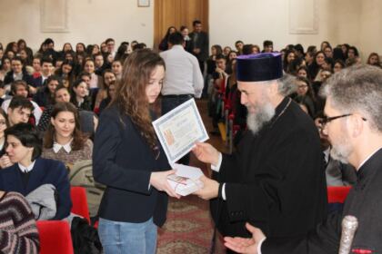 Sfinţii Trei Ierarhi cinstiţi de elevii Colegiului Naţional „Vasile Alecsandri“ din Galaţi – fotografia 7