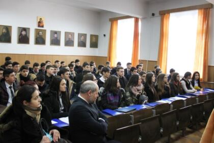 Simpozion interliceal la Seminarul Teologic „Sfântul Apostol Andrei“ din Galaţi – fotografia 2