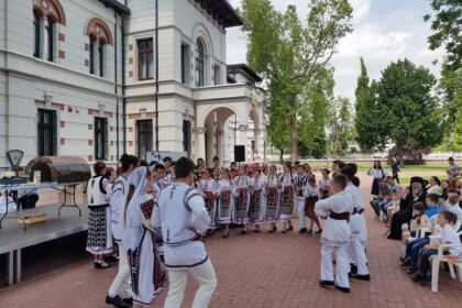 Manifestări cultural-artistice de Ziua Internaţională a Copilului la Galaţi – fotografia 17