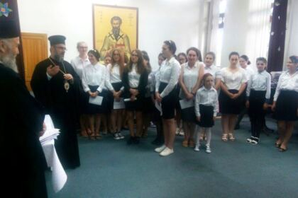 Serbare de sfârşit de an şcolar la Aşezământul „Sfântul Vasile cel Mare“ din Galaţi – fotografia 2