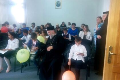 Serbare de sfârşit de an şcolar la Aşezământul „Sfântul Vasile cel Mare“ din Galaţi – fotografia 11