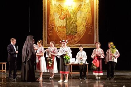 Serbare de sfârşit de an şcolar la Seminarul Teologic „Sfântul Apostol Andrei“ din Galaţi – fotografia 25