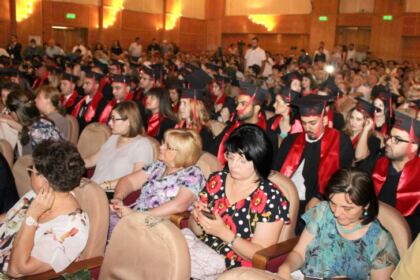 Te Deum de mulţumire pentru absolvenţii Facultăţii de Medicină şi Farmacie din Galaţi – fotografia 18