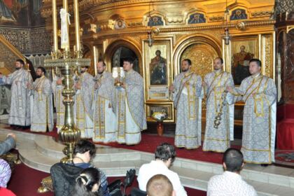 Acţiune filantropică îndreptată către persoanele cu dizabilităţi la Catedrala Arhiepiscopală din Galaţi – fotografia 6