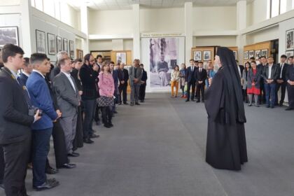 Concursul internaţional de icoană „Culorile – lumina sufletului“ – fotografia 17