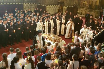 Cinstire şi recunoştinţă Episcopului Melchisedec Ştefănescu în Arhiepiscopia Dunării de Jos – fotografia 6