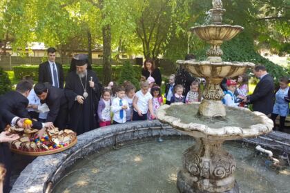 Cinstire şi recunoştinţă Episcopului Melchisedec Ştefănescu în Arhiepiscopia Dunării de Jos – fotografia 14