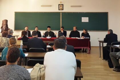 Sesiune de comunicări ştiinţifice în Arhiepiscopia Dunării de Jos – fotografia 5