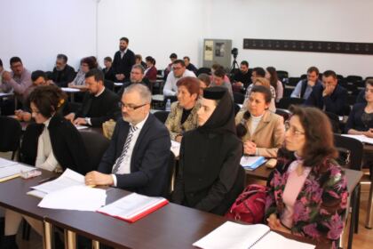 Sesiune de comunicări ştiinţifice în Arhiepiscopia Dunării de Jos – fotografia 8